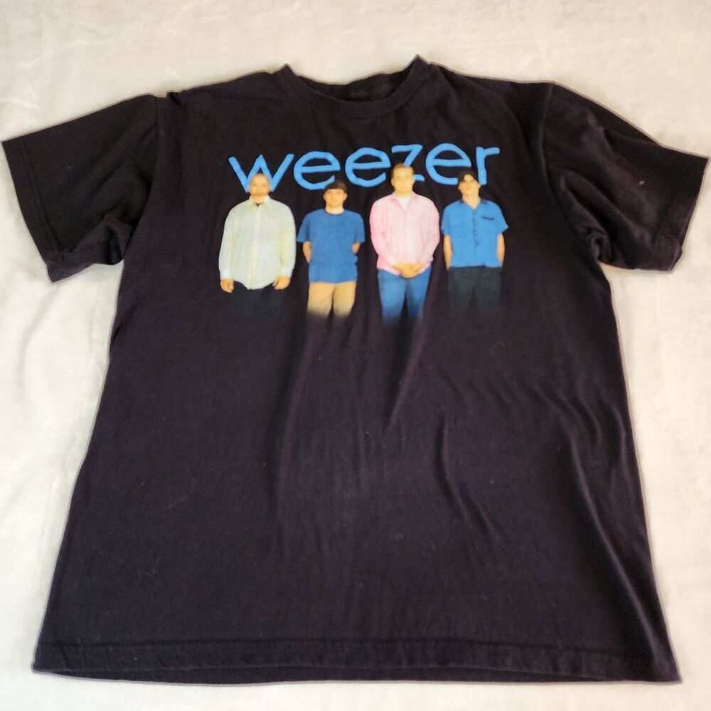 Weezer Black Graphic Tshirt Size Large